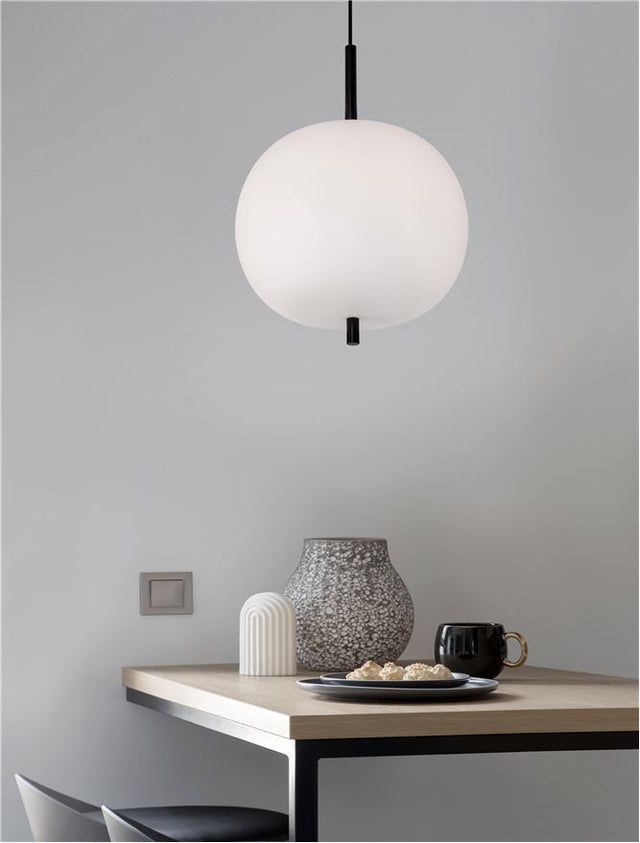 LATO Black Metal & Opal Glass Black Fabric Wire LED E27 1x12 Watt 230 Volt IP20 Bulb Excluded D: 30 H: 120 cm Adjustable height