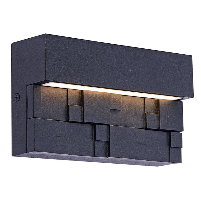 OUTDOOR WALL LIGHT