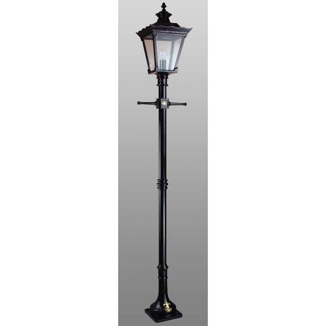 Large Cast Iron lamp post for entrances and driveways