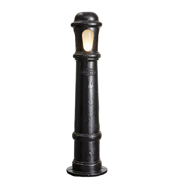 Decorative bollard light in cast iron