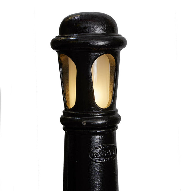 Decorative bollard light in cast iron