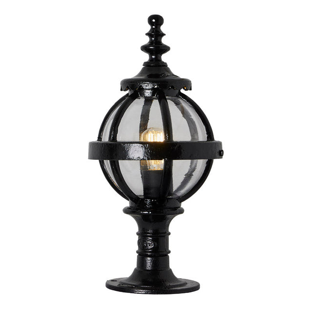 Victorian globe pier light in cast iron for flat pier caps