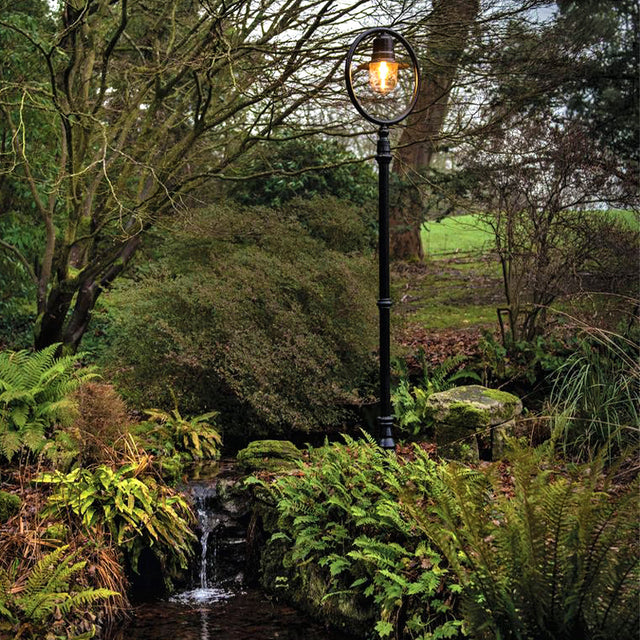 Classic railway style lamp post in cast iron and steel