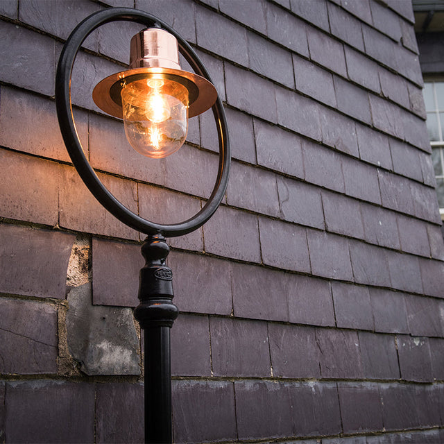 Copper railway style lamp post in cast iron and steel