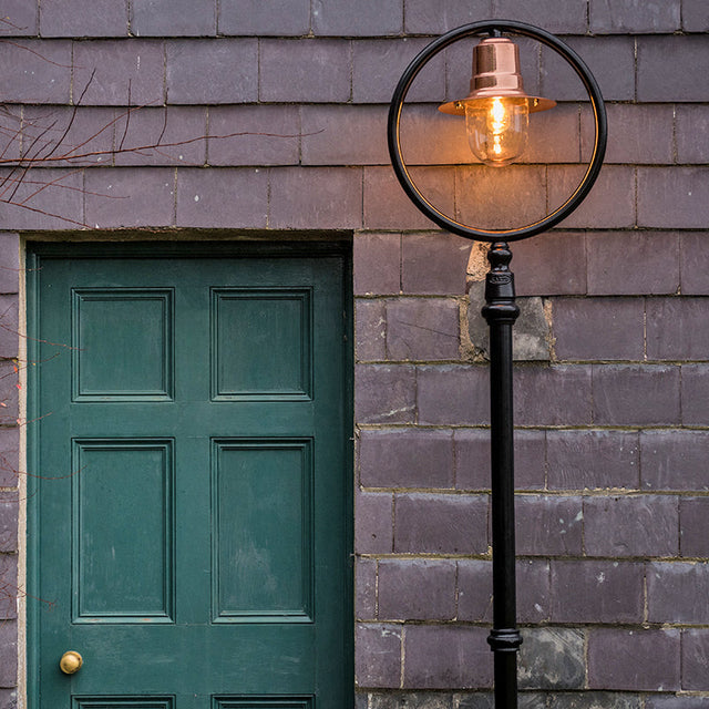 Copper railway style lamp post in cast iron and steel