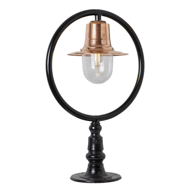 Copper railway style pier light for flat pier caps