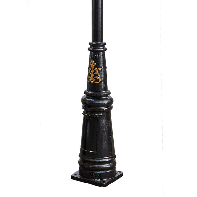 Georgian style lamp post in cast iron and steel