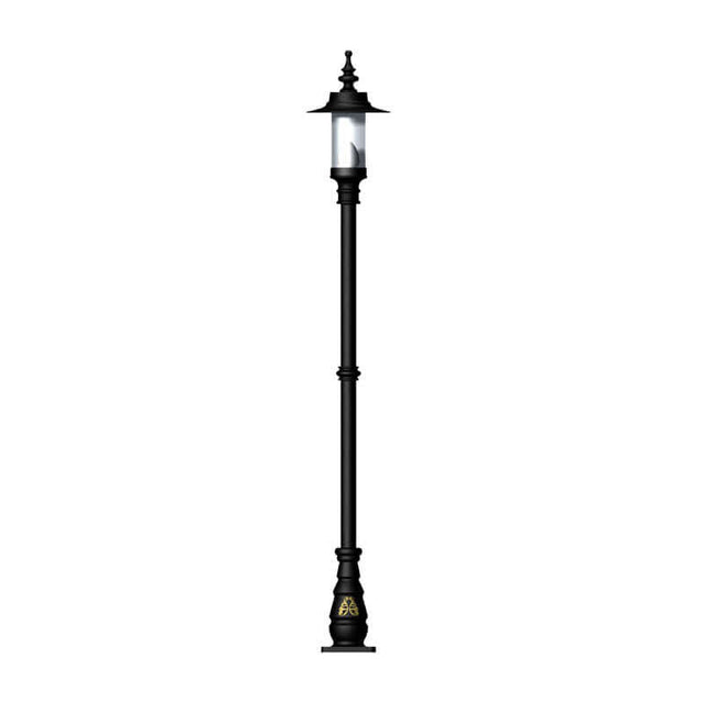 Georgian style lamp post in cast iron and steel