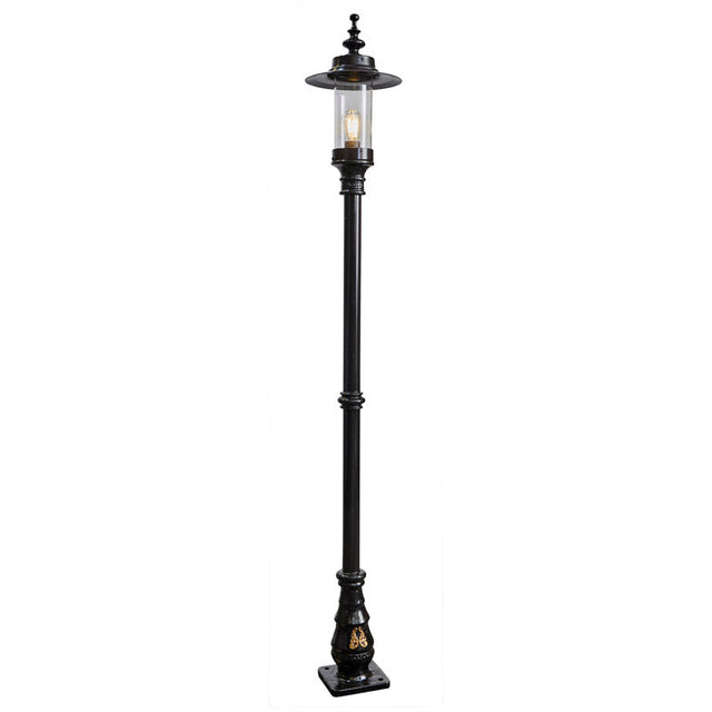 Georgian style lamp post in cast iron and steel