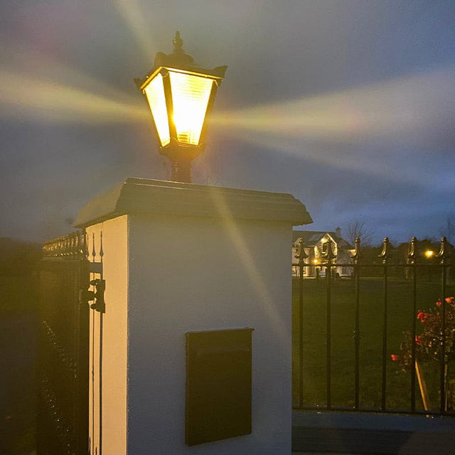 Victorian traditional cast iron pier light for flat pier caps