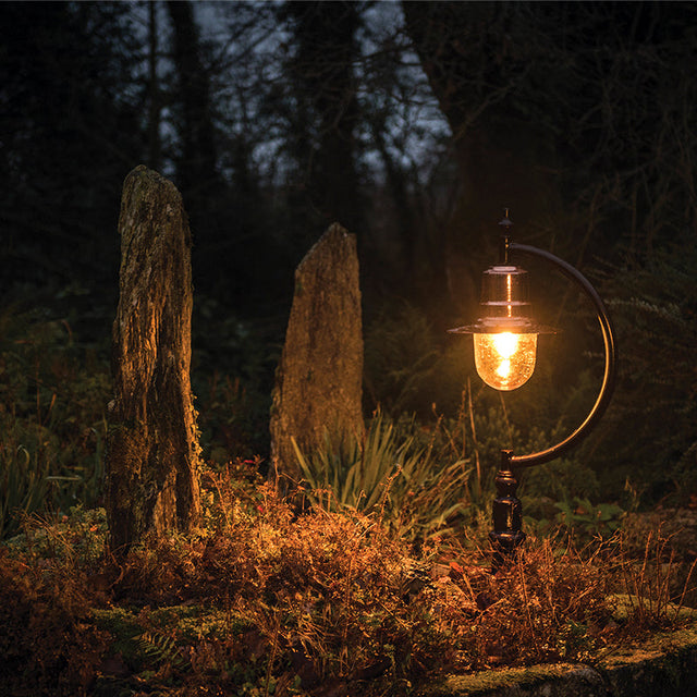 Vintage tear drop pedestal light in cast iron and steel