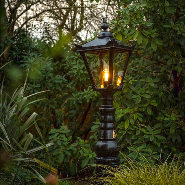 Victorian traditional cast iron pedestal light