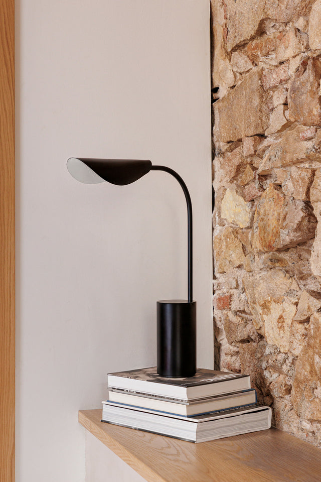 LIGGERA Table lamp