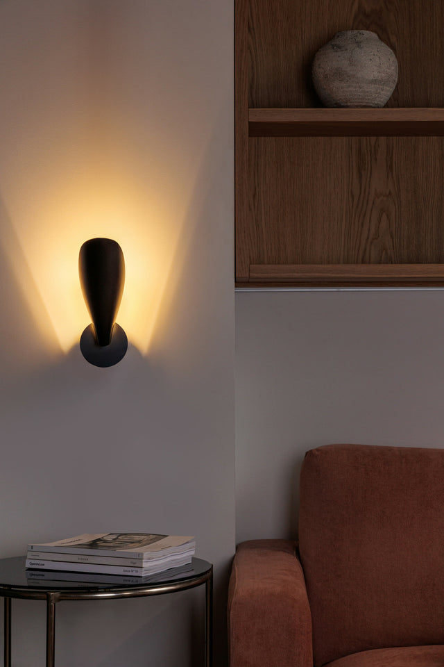 LIGGERA Wall lamp