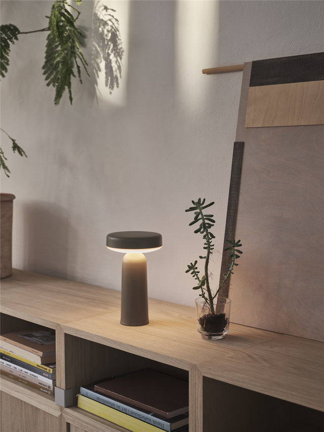 Ease Portable Lamp