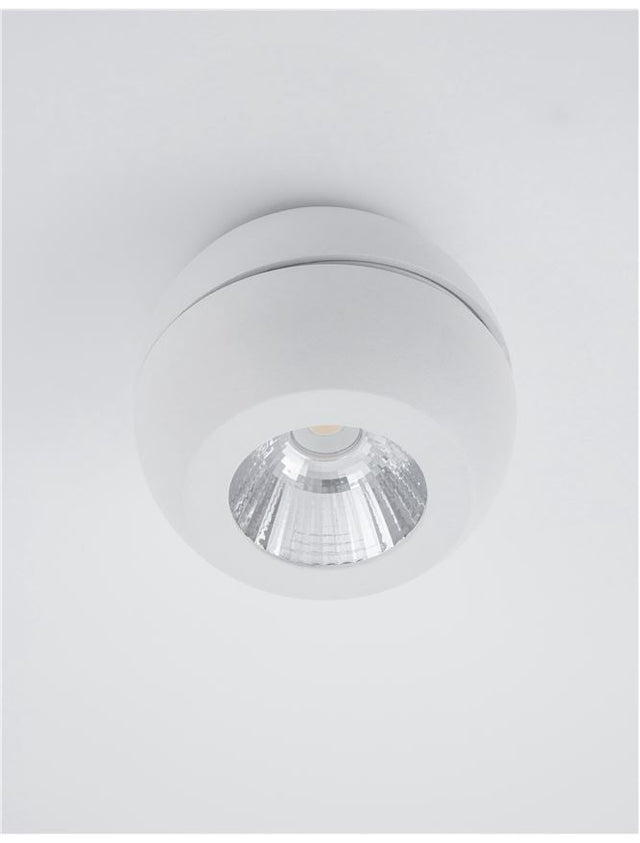 GON Sandy White Aluminium
LED 5 Watt 230 Volt
400Lm 3000K IP20
D: 11 H: 9 cm Rotating & Adjustable