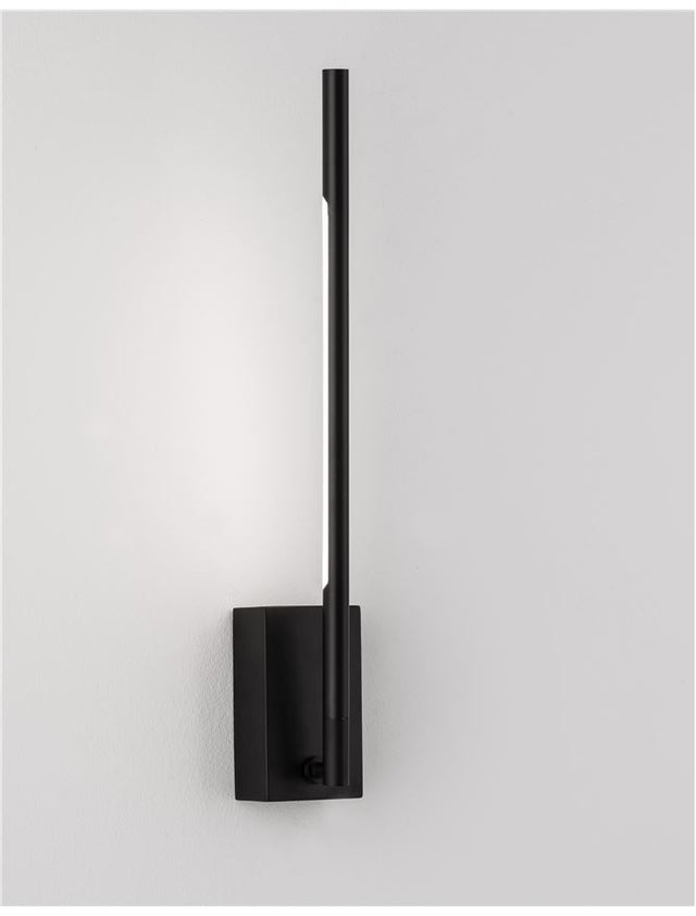 RACCIO Black Metal & Acrylic LED 4.6 Watt 230 Volt 280Lm 3000K IP20 L: 6 W: 12 H: 37 cm