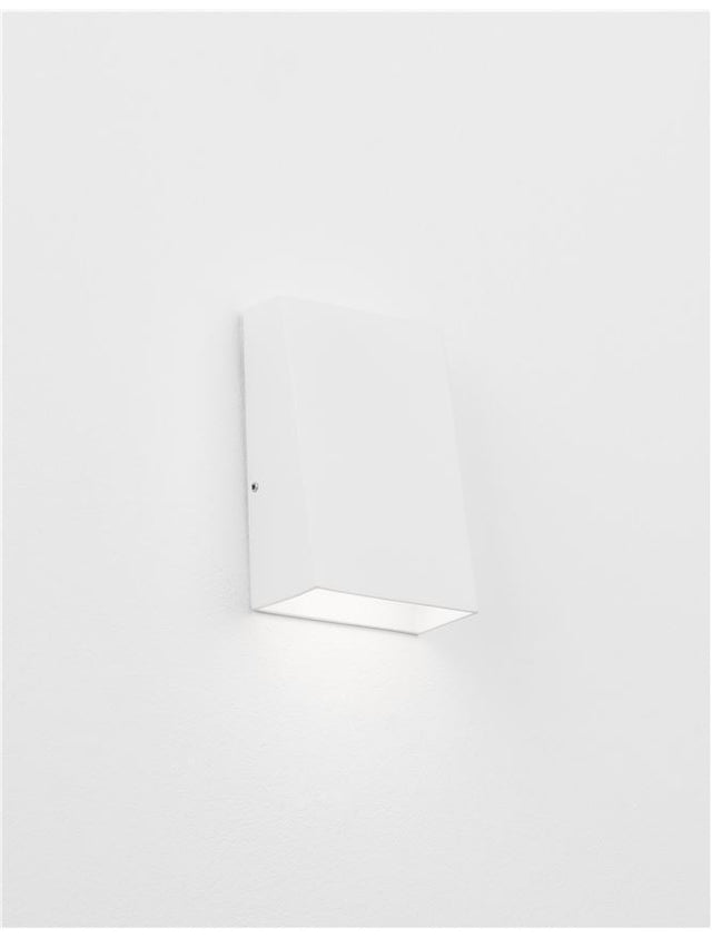 MILEY Sandy White Aluminium & Glass LED 3 Watt 230 Volt 304Lm 3000K IP54 Light Down L: 8 W: 4 H: 12 cm