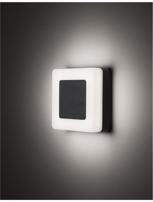 TUNE Sandy Black Aluminium & Acrylic LED 9 Watt 620Lm 3000K L: 15 W: 5.5 H: 15 cm IP65