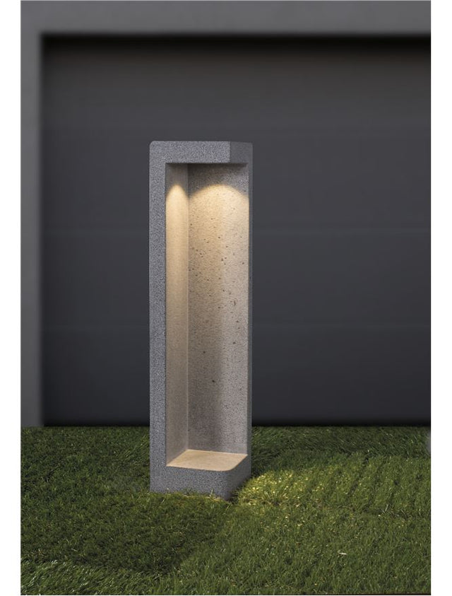 GRANTE Gray Concrete & AluminiumLED 1x5 Watt 365Lm 3000K 220-240 Volt 50Hz IP65
L: 12 W: 12 H: 53 cm