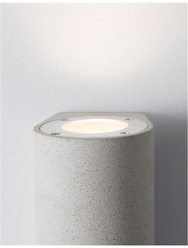 LIDO White Sandstone Glass Diffuser LED GU10 2x7 Watt IP65 100-240 Volt Bulb Excluded
Light Up & Down D: 8.6 W: 10 H: 18 cm