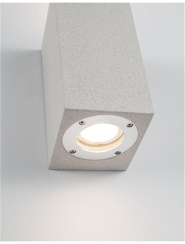 FUENTO White Sandstone Glass Diffuser LED GU10 2x7 Watt IP65 100-240 Volt Bulb Excluded
Light Up & Down L: 8.6 W: 10 H: 18 cm